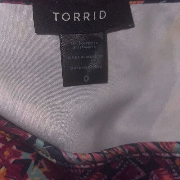 ✨TORRID SCUBA TRIBAL PRINT SKATER SZ 0 DRESS✨ - Picture 7 of 8